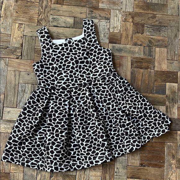 Janie and Jack Giraffe Black and White Print Dress Jumper Size 18-24 Months - Picture 1 of 8